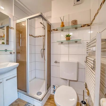 - Haus H, App 0h0506